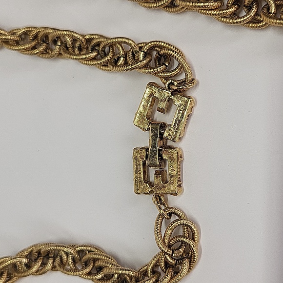 Vintage Givenchy Goldtone Necklace 48" - Picture 4 of 4